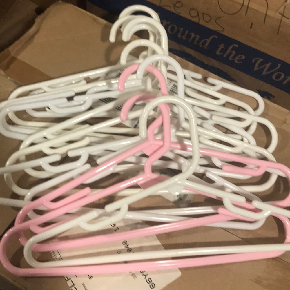 Baby hangers❤️